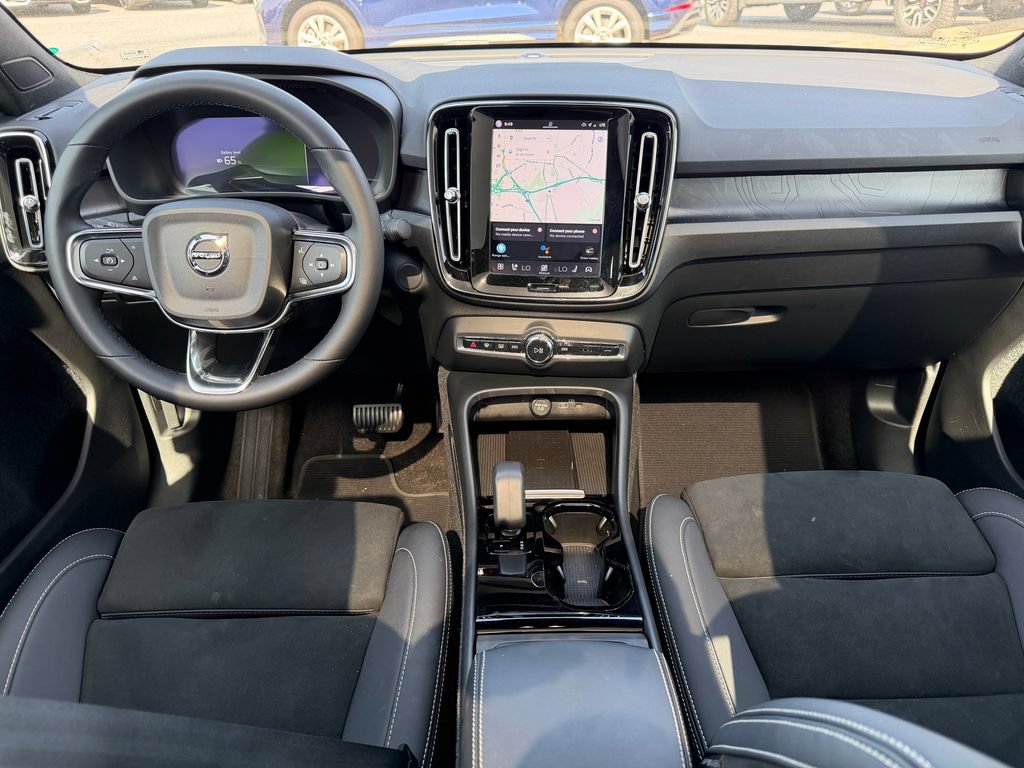 Certified 2023 Volvo C40 P8 Recharge Plus w/ Climate Package AWD/4WD image 2