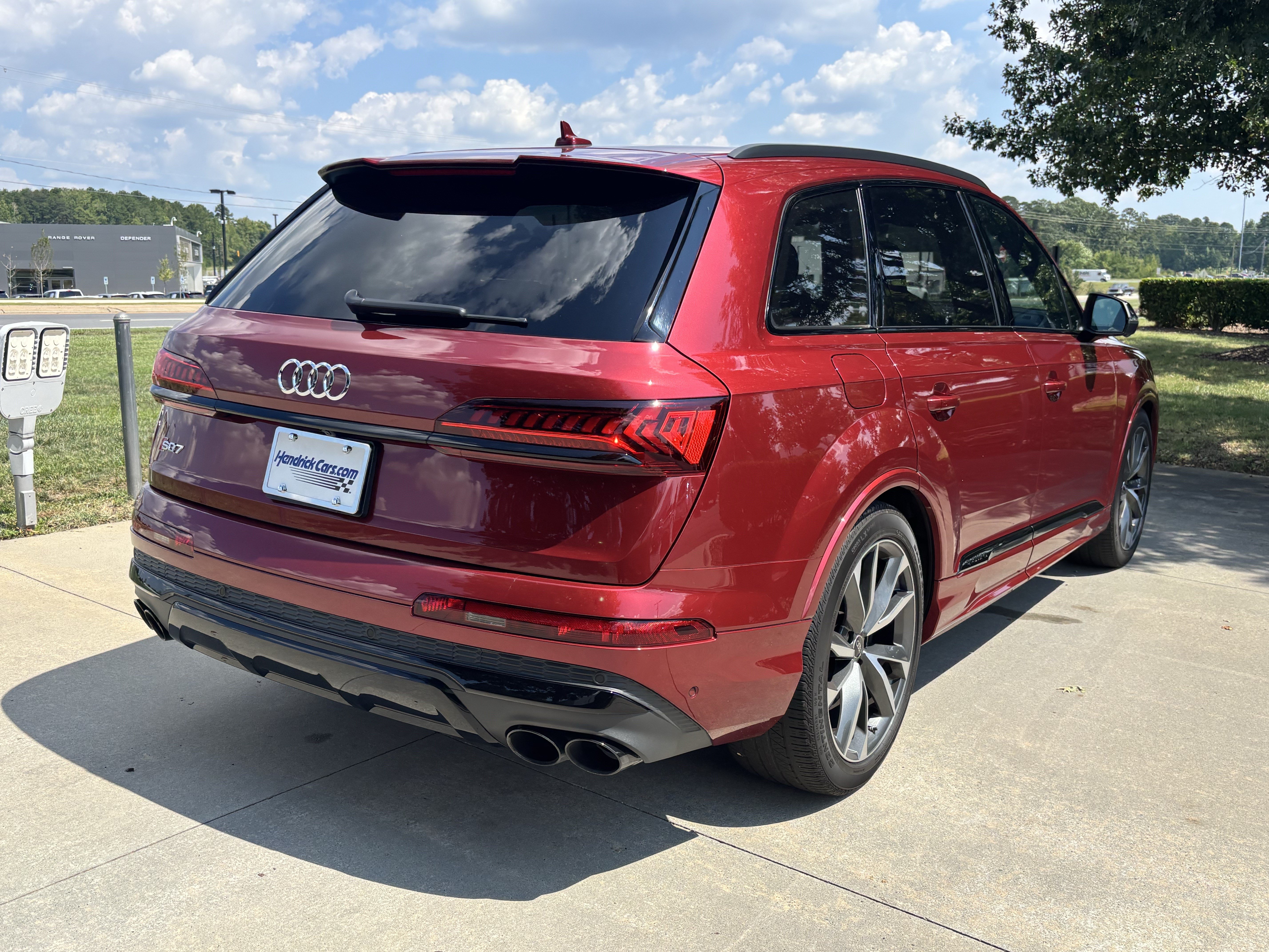 Used 2023 Audi SQ7 Premium Plus AWD/4WD image 12