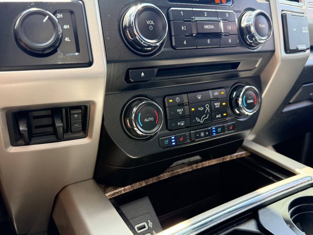 Used 2017 Ford F350 Lariat w/ Lariat Ultimate Package AWD/4WD image 26