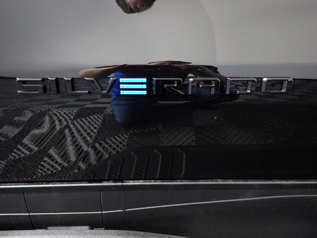 New 2026 Chevrolet Silverado EV Trail Boss w/ Plus Package AWD/4WD image 9