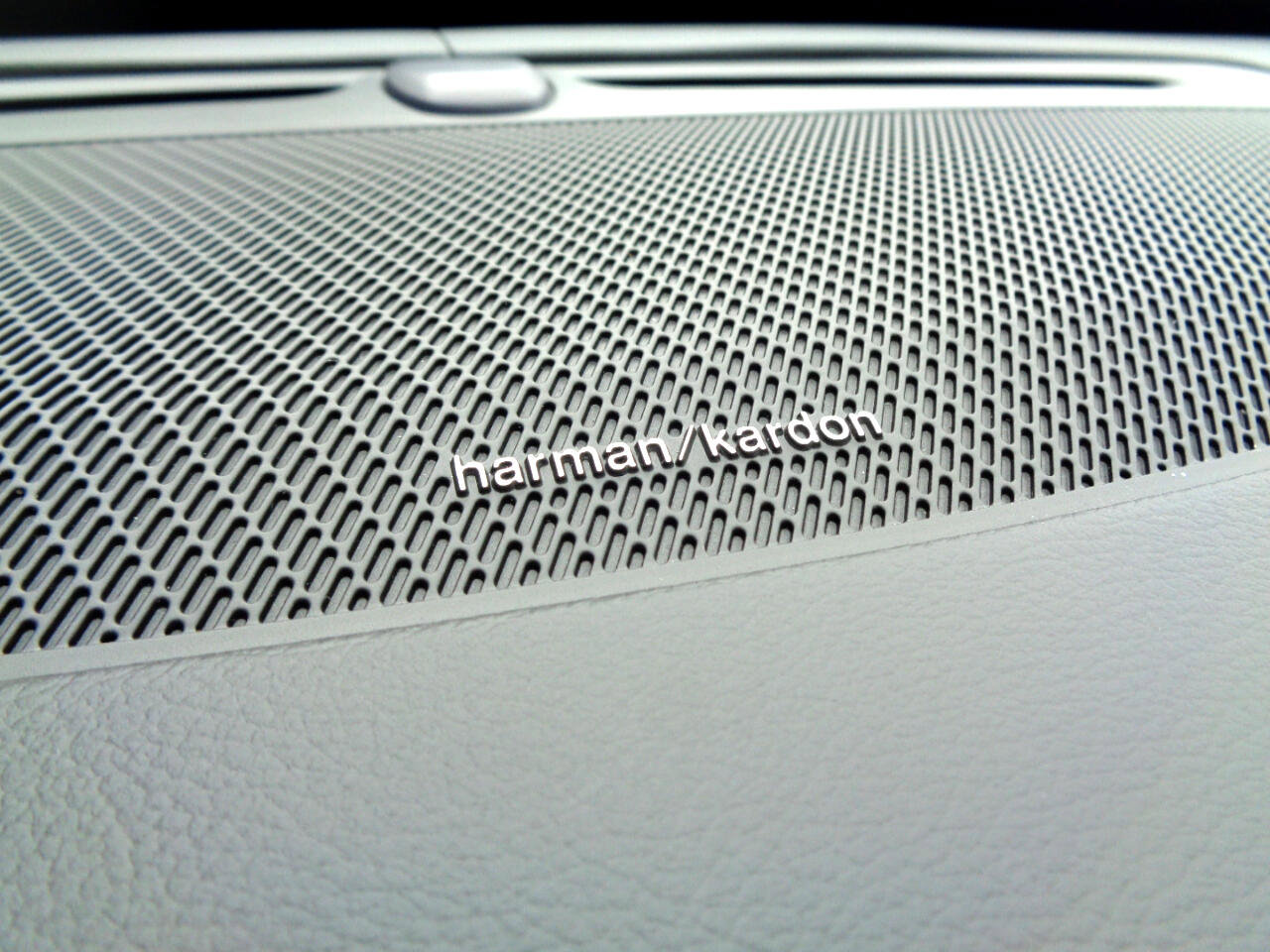 Used 2022 Volvo XC90 T6 Inscription image 17