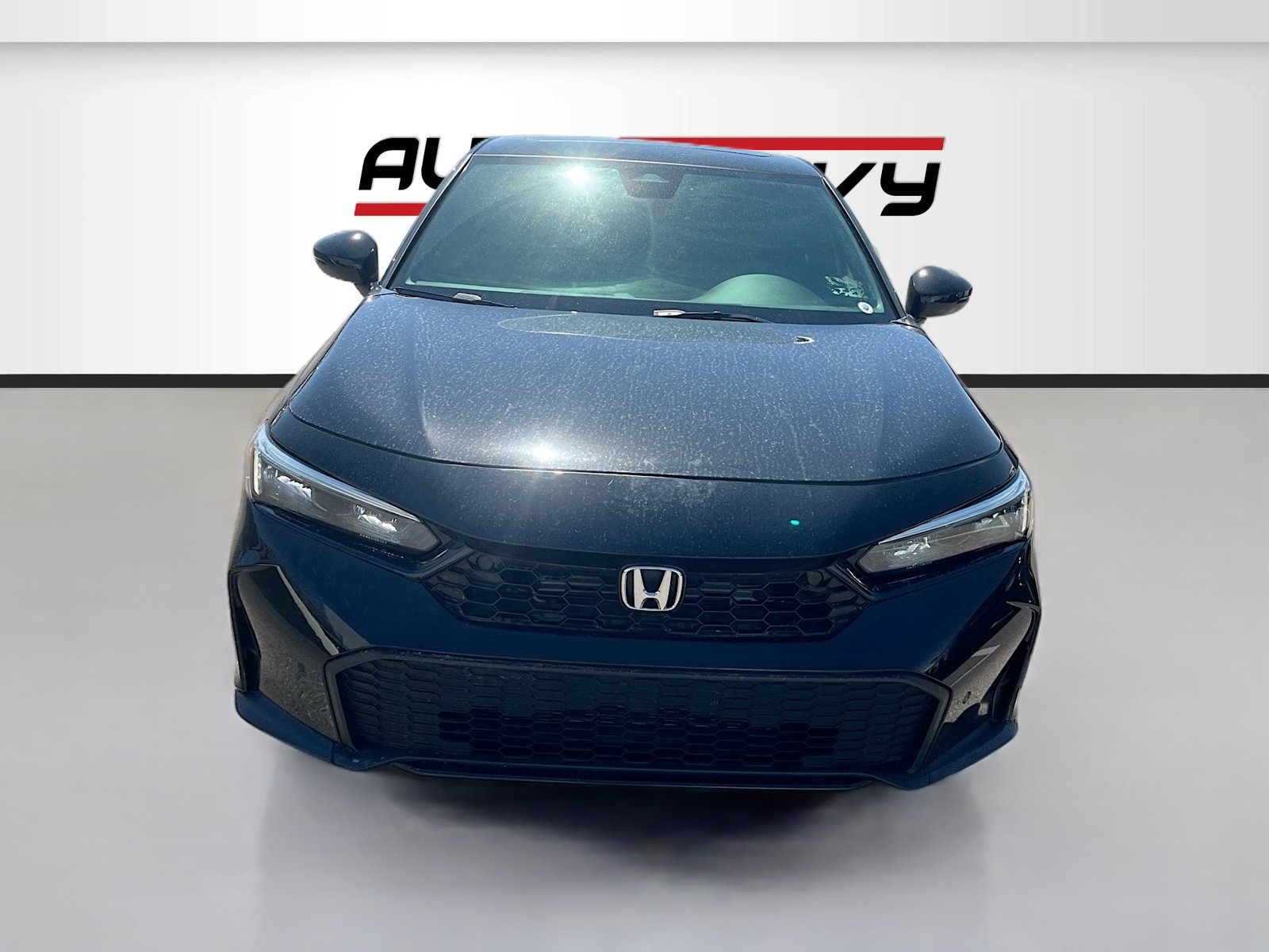 Used 2025 Honda Civic Sport Touring image 2