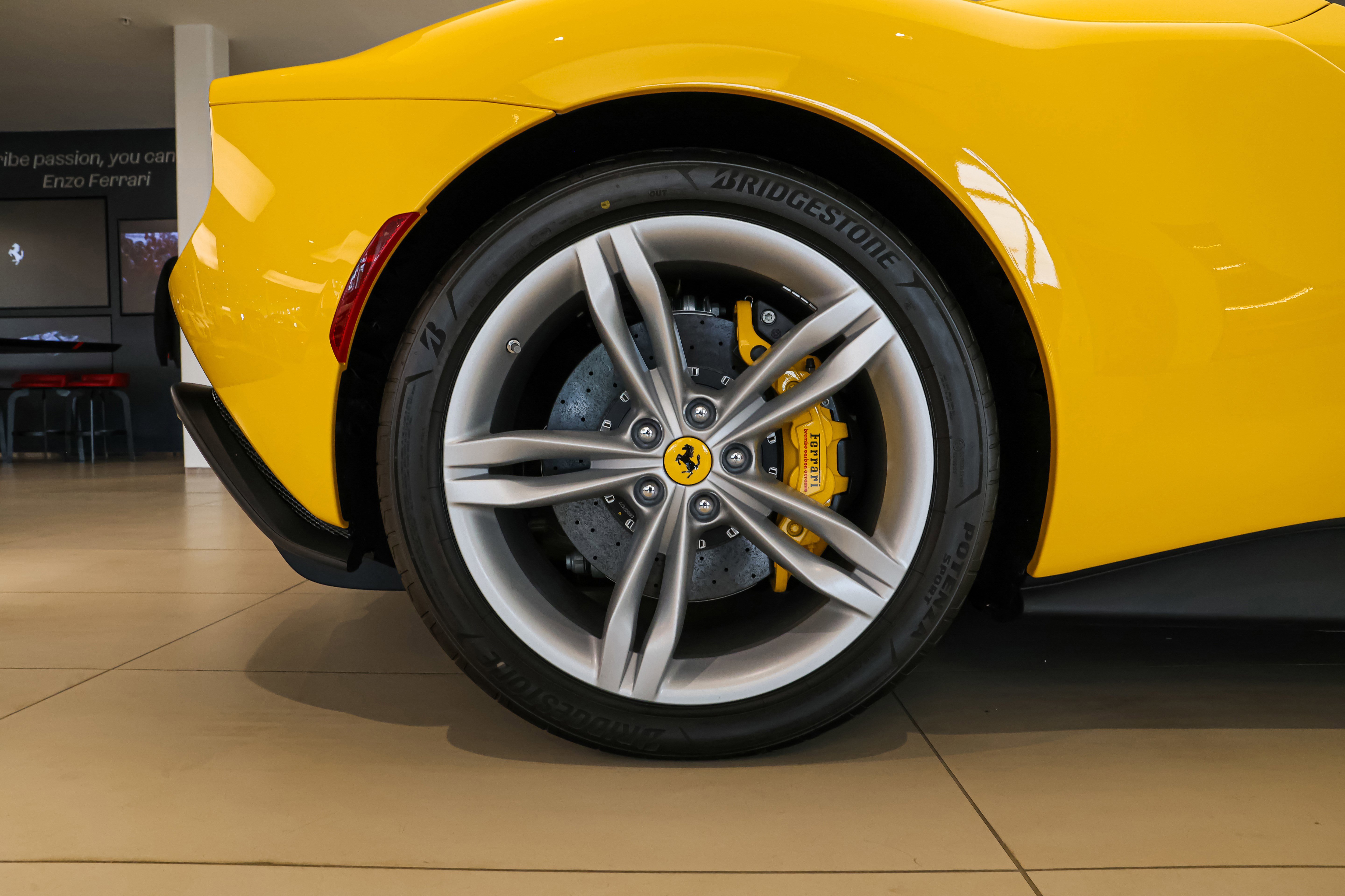 Used 2025 Ferrari 296 GTS image 29