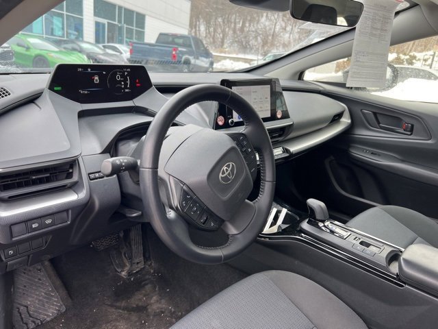Used 2024 Toyota Prius LE image 8