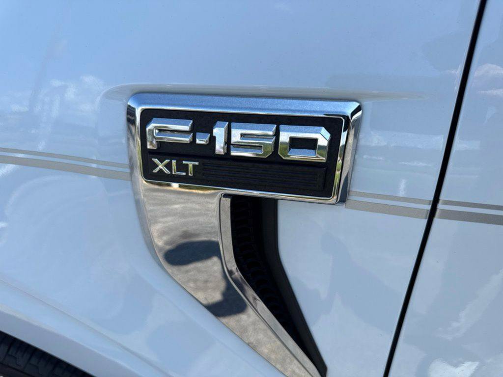 Used 2022 Ford F150 XLT w/ Equipment Group 302A High AWD/4WD image 16