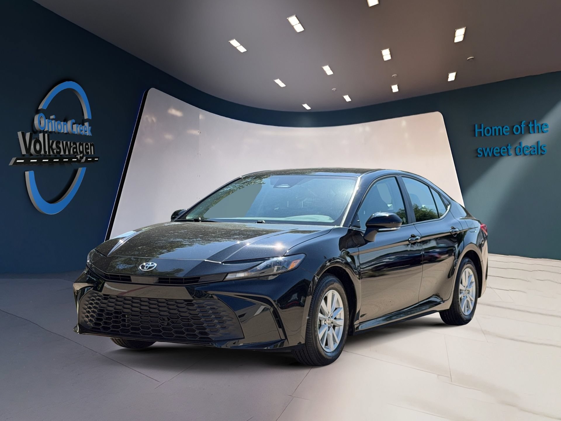 Used 2026 Toyota Camry LE FWD image 9