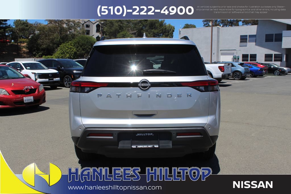 Used 2025 Nissan Pathfinder SV FWD image 8