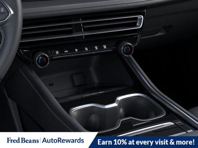 New 2025 Chevrolet Traverse LT w/ LPO, Floor Liner Package image 23