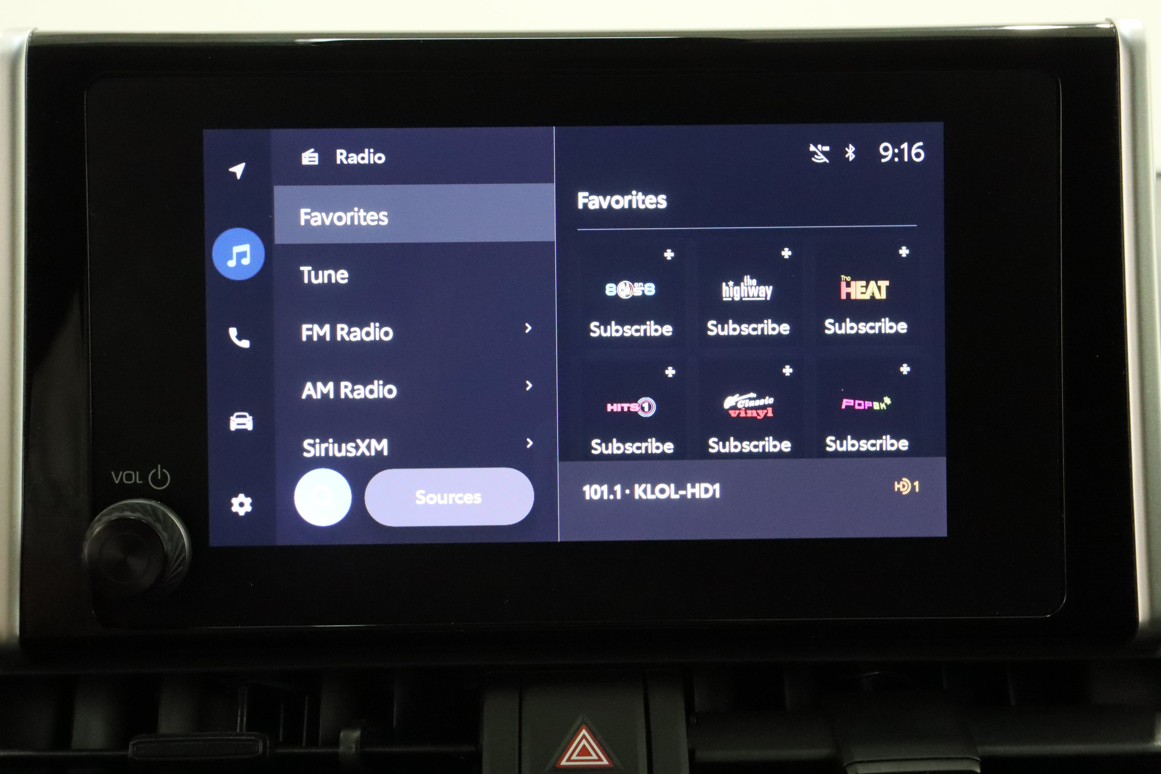 Used 2025 Toyota RAV4 XLE FWD image 19