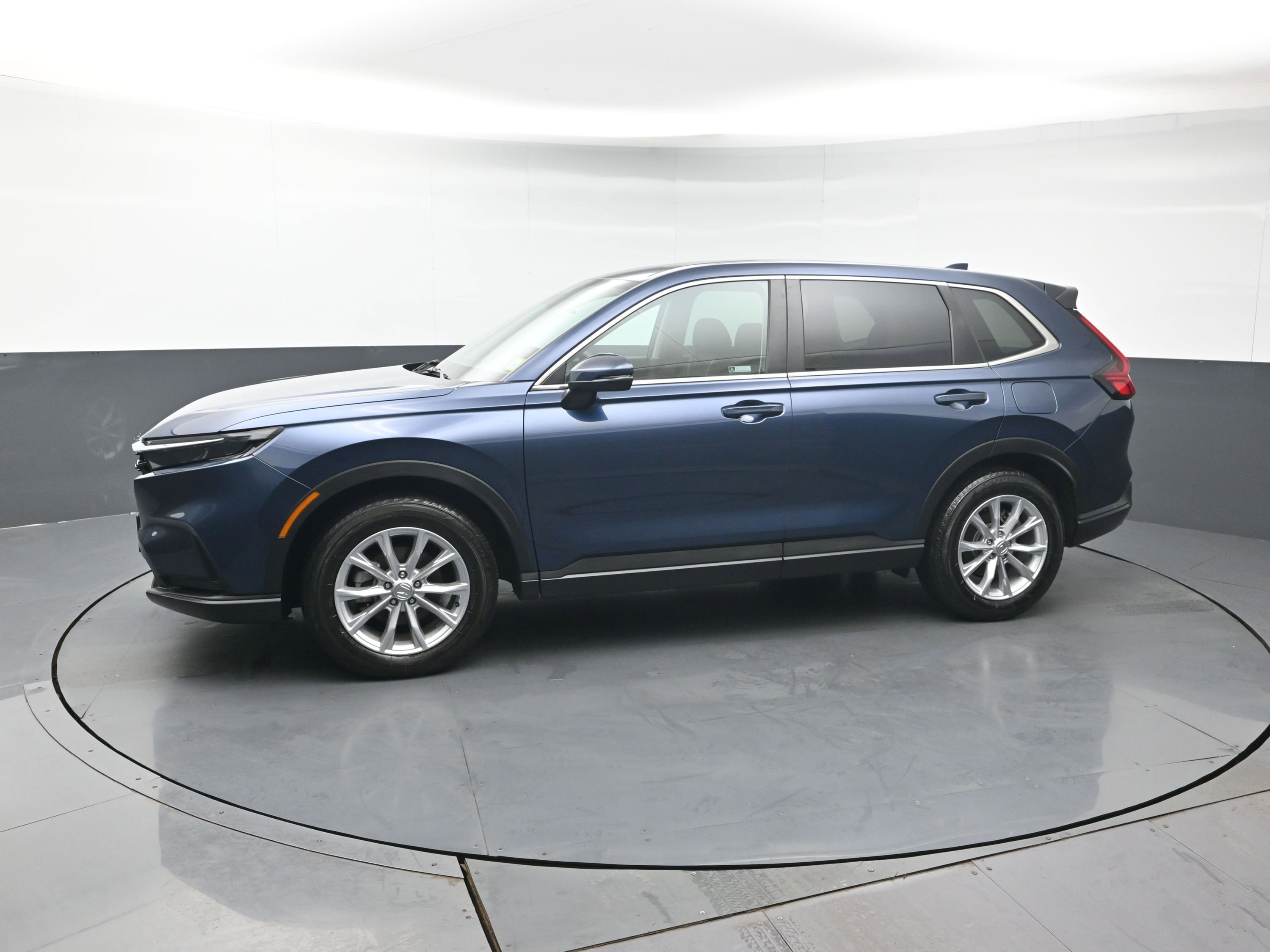 Certified 2024 Honda CR-V EX image 2