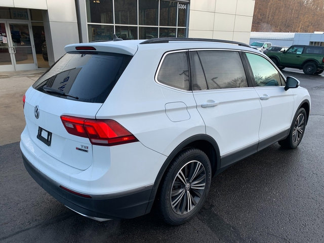 Used 2018 Volkswagen Tiguan SE w/ 18" Alloy Wheels Package image 2