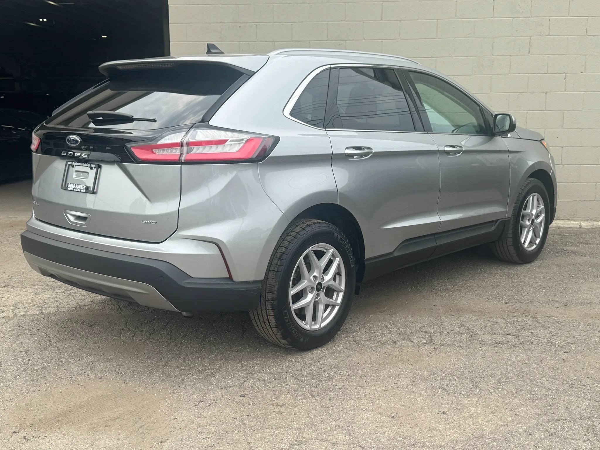 Used 2024 Ford Edge SEL w/ Convenience Package AWD/4WD image 7