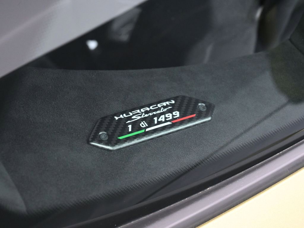 Used 2024 Lamborghini Huracan Sterrato image 24