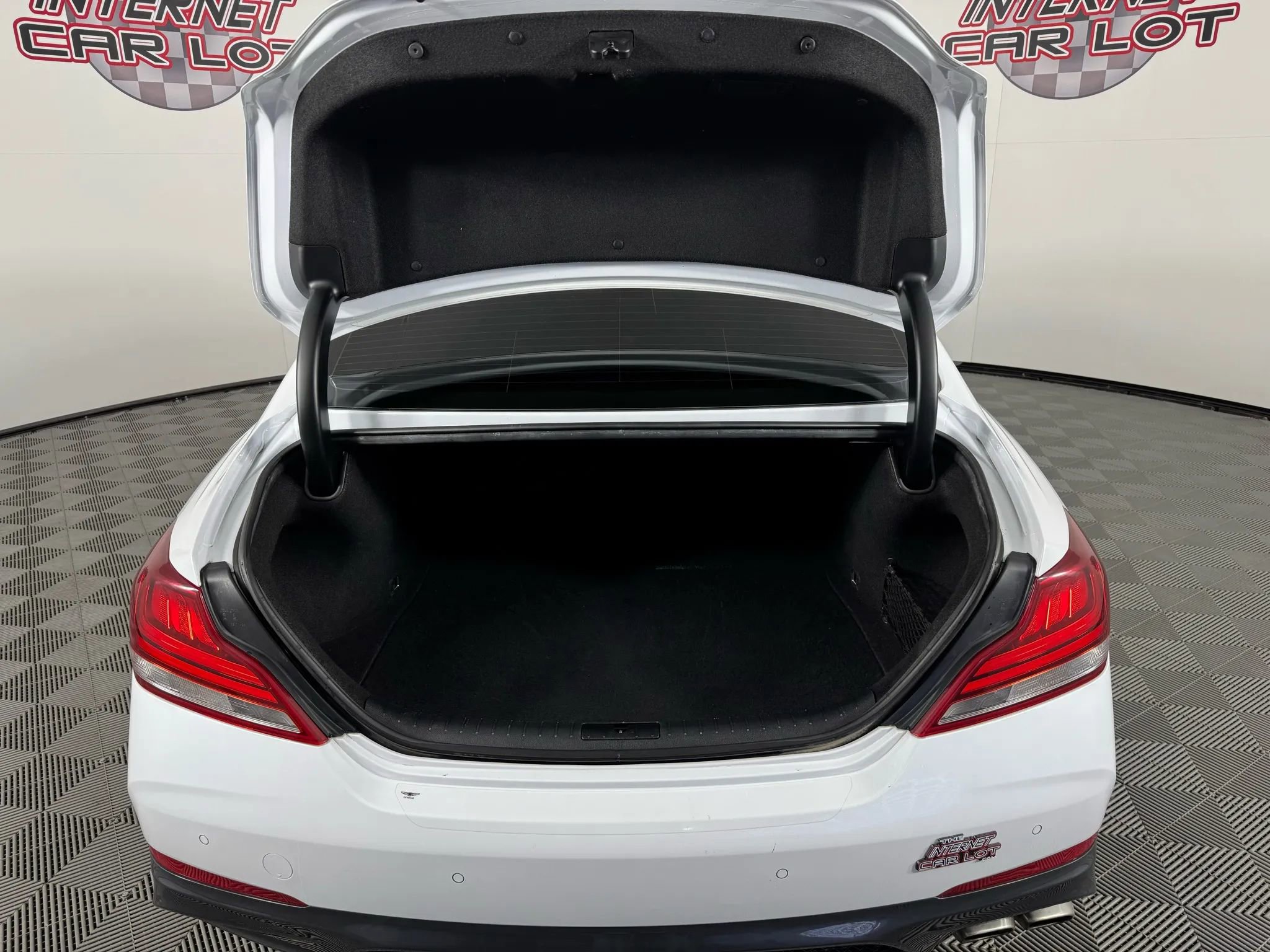 Used 2019 Genesis G70 2.0T Advanced w/ Elite Package image 30