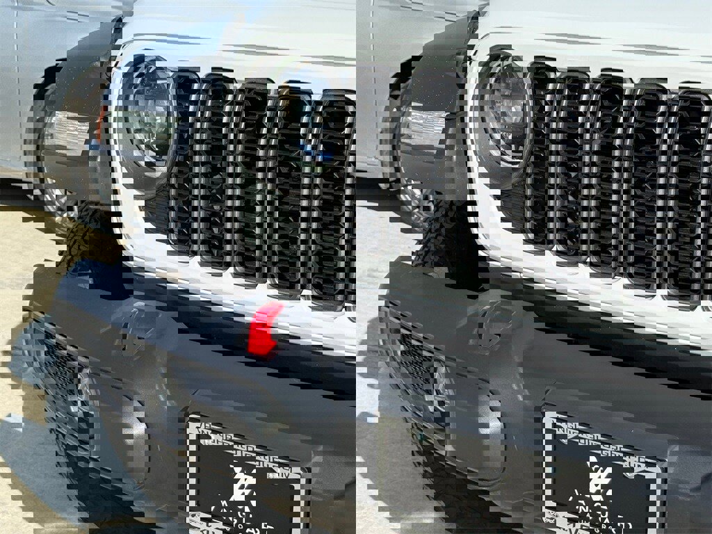 Used 2024 Jeep Wrangler Unlimited Rubicon image 5