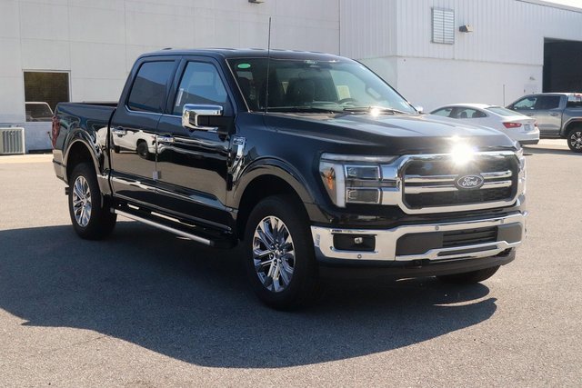 New 2025 Ford F150 Lariat image 3