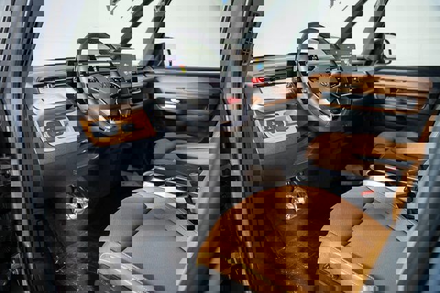 New 2025 Volkswagen ID. Buzz Pro S image 7