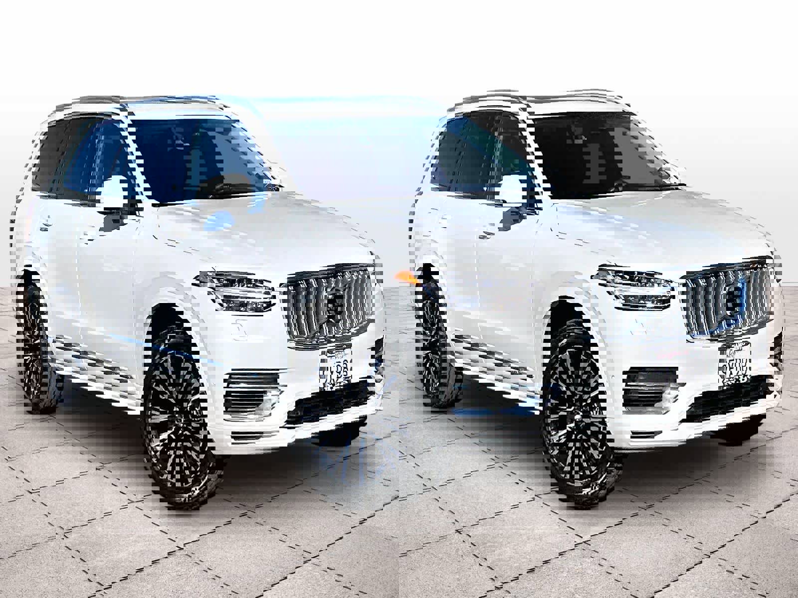 Used 2023 Volvo XC90 T8 Plus w/ Protection Package image 2