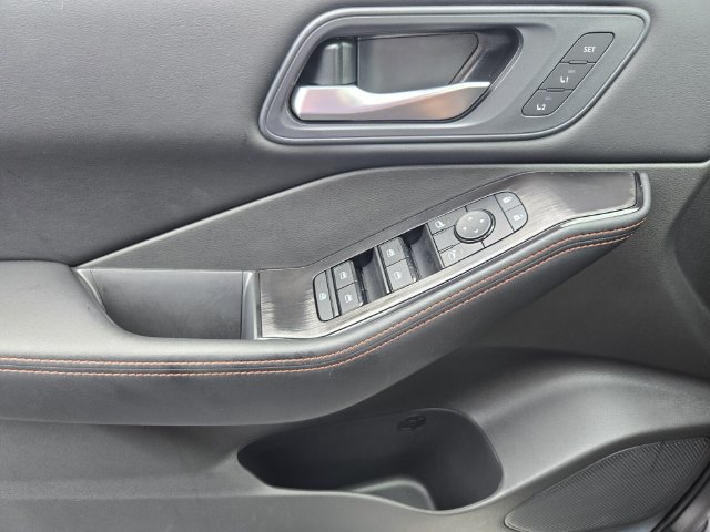 New 2026 Nissan Rogue SV AWD/4WD image 21
