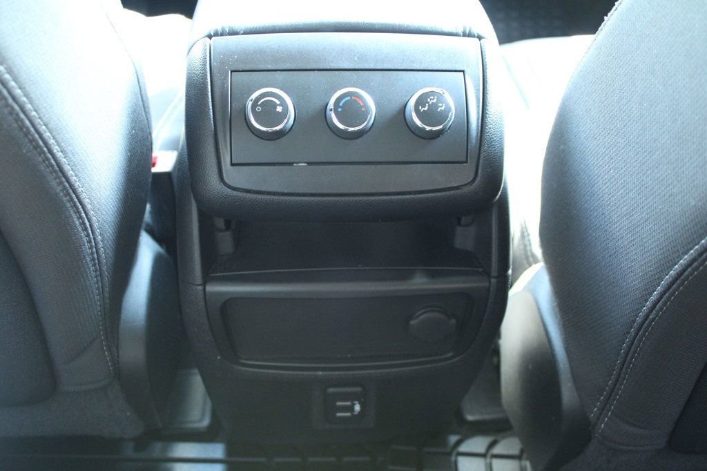 Used 2017 Chevrolet Traverse LT w/ Style and Technology Package AWD/4WD image 25