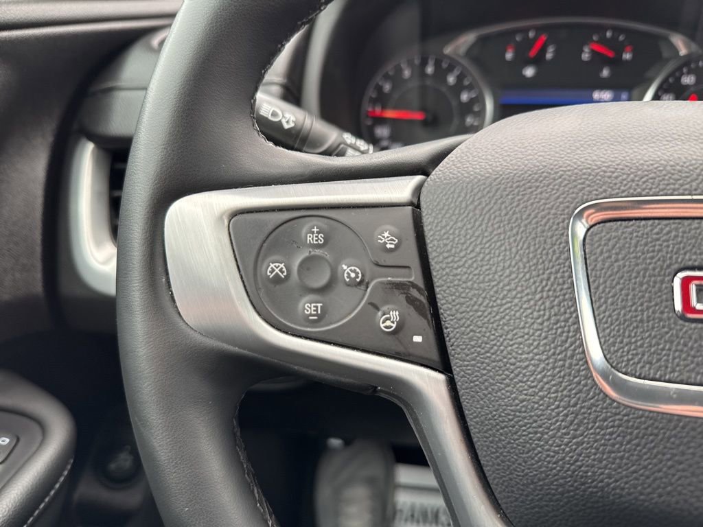 Used 2024 GMC Terrain SLT image 26