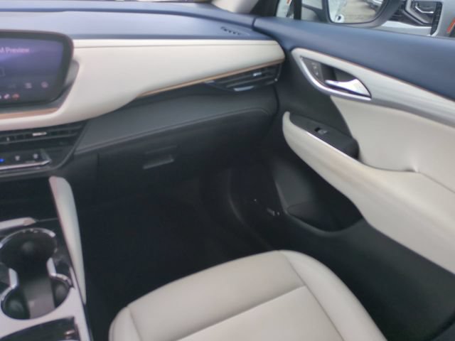 Used 2025 Buick Envision Avenir AWD/4WD image 19