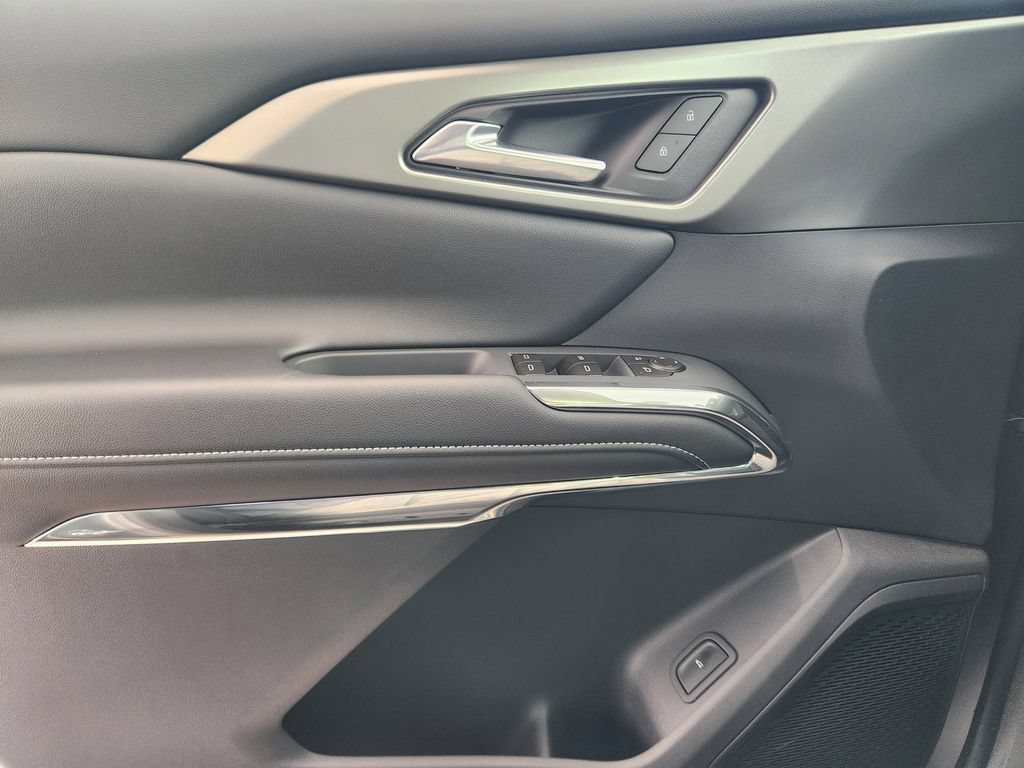 New 2026 Chevrolet Traverse LT FWD image 16