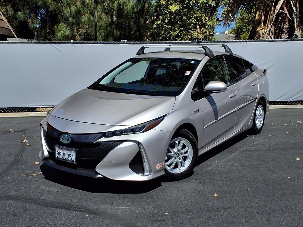 Used 2020 Toyota Prius Prime XLE FWD image 25