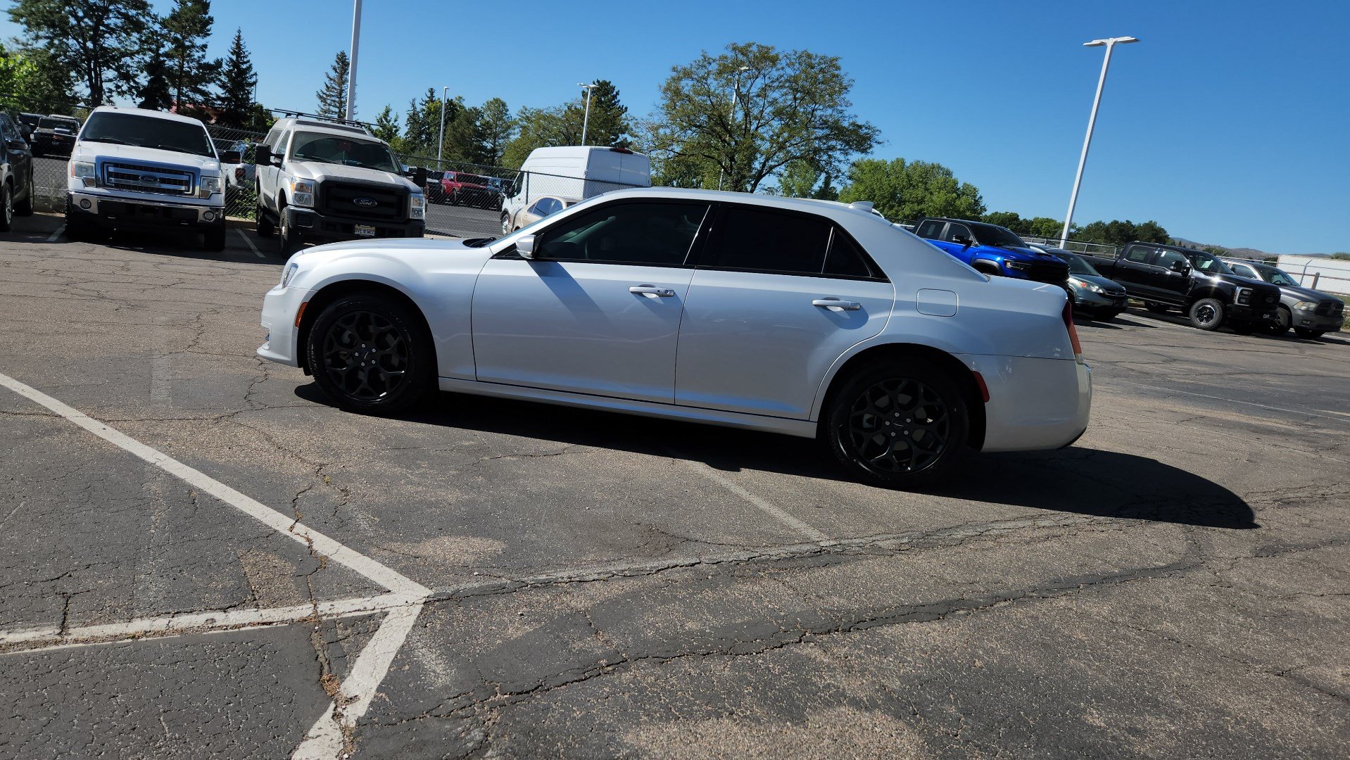 Used 2023 Chrysler 300 Touring L AWD/4WD image 5