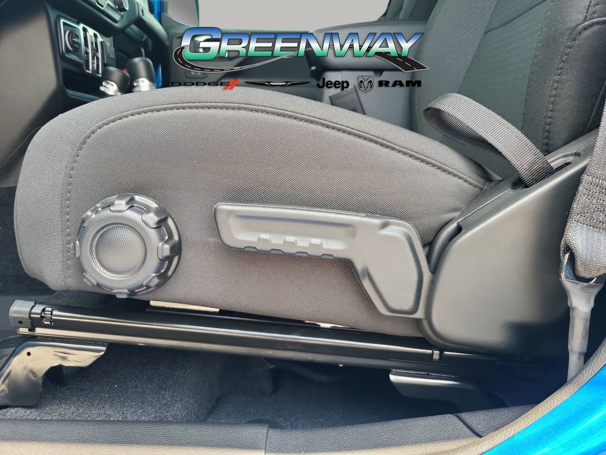 Used 2023 Jeep Gladiator Mojave AWD/4WD image 15