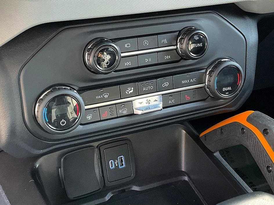 Certified 2023 Ford Bronco Badlands image 25