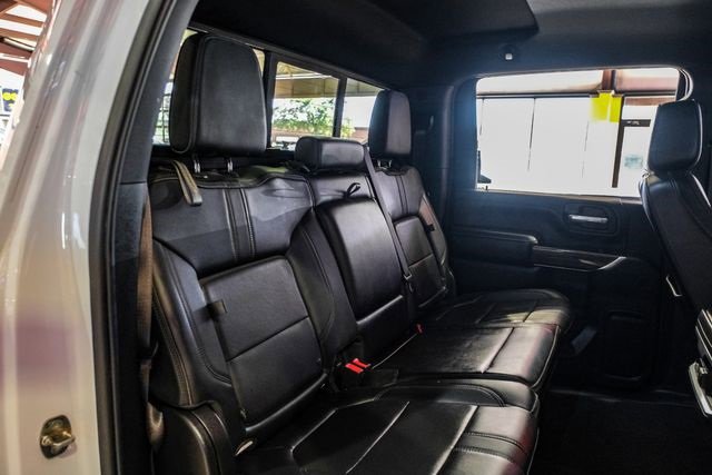 Used 2022 Chevrolet Silverado 3500 High Country w/ Technology Package image 32