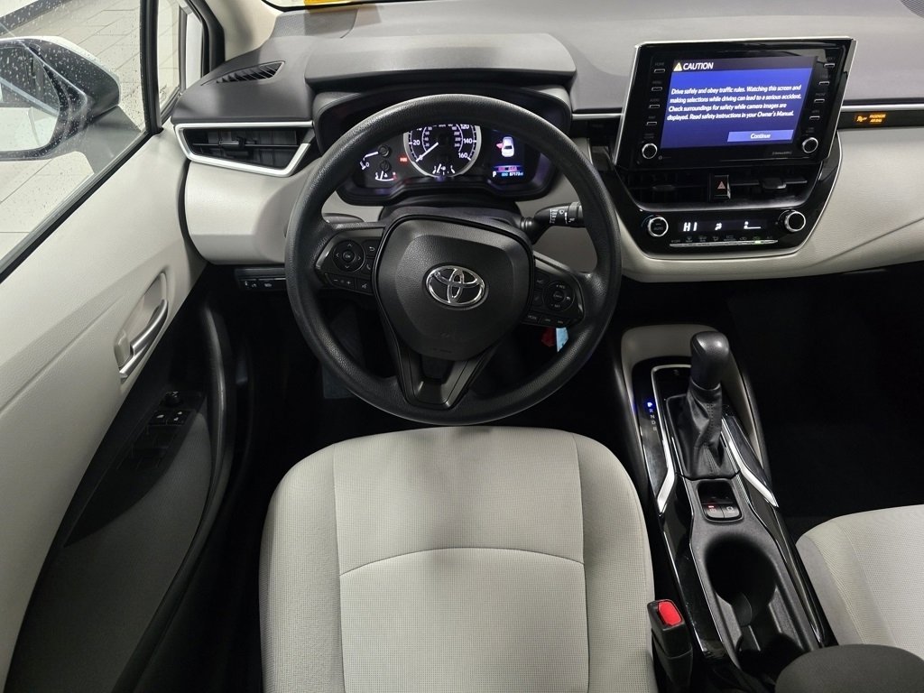 Used 2021 Toyota Corolla LE image 20