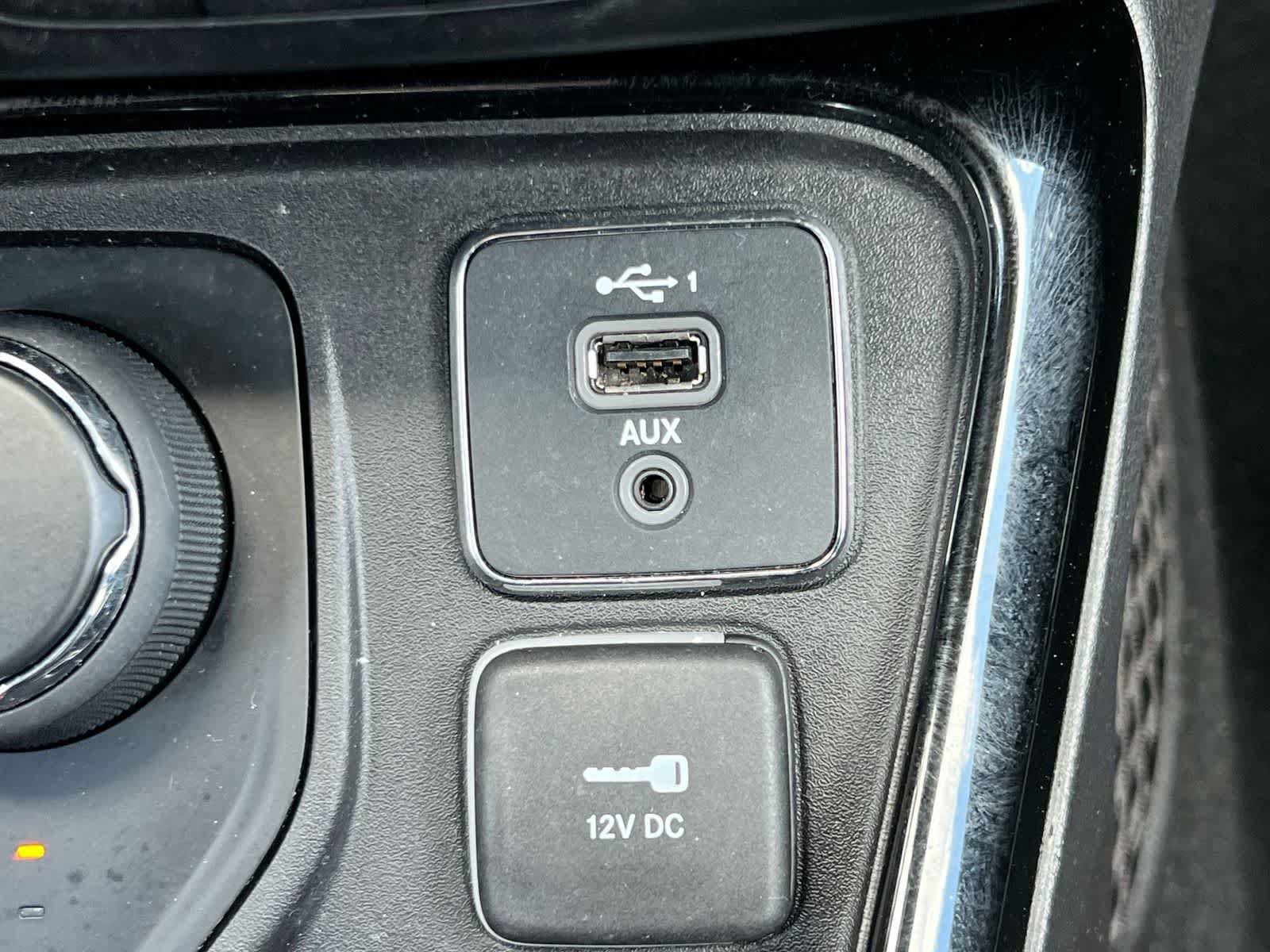 Used 2020 Jeep Compass Limited AWD/4WD image 31
