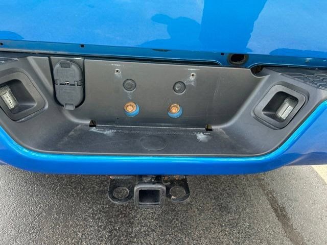 Used 2019 RAM 1500 Express w/ Hydro Blue Sport Package AWD/4WD image 43