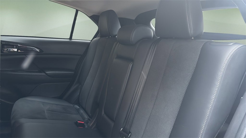 Used 2024 Mitsubishi Eclipse Cross SE image 10