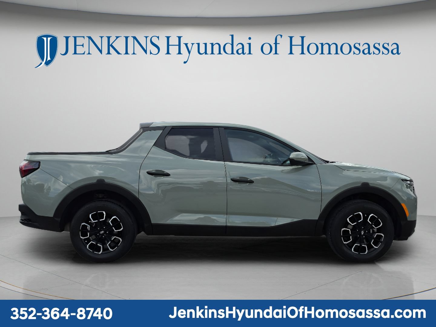Used 2024 Hyundai Santa Cruz SE AWD/4WD image 3