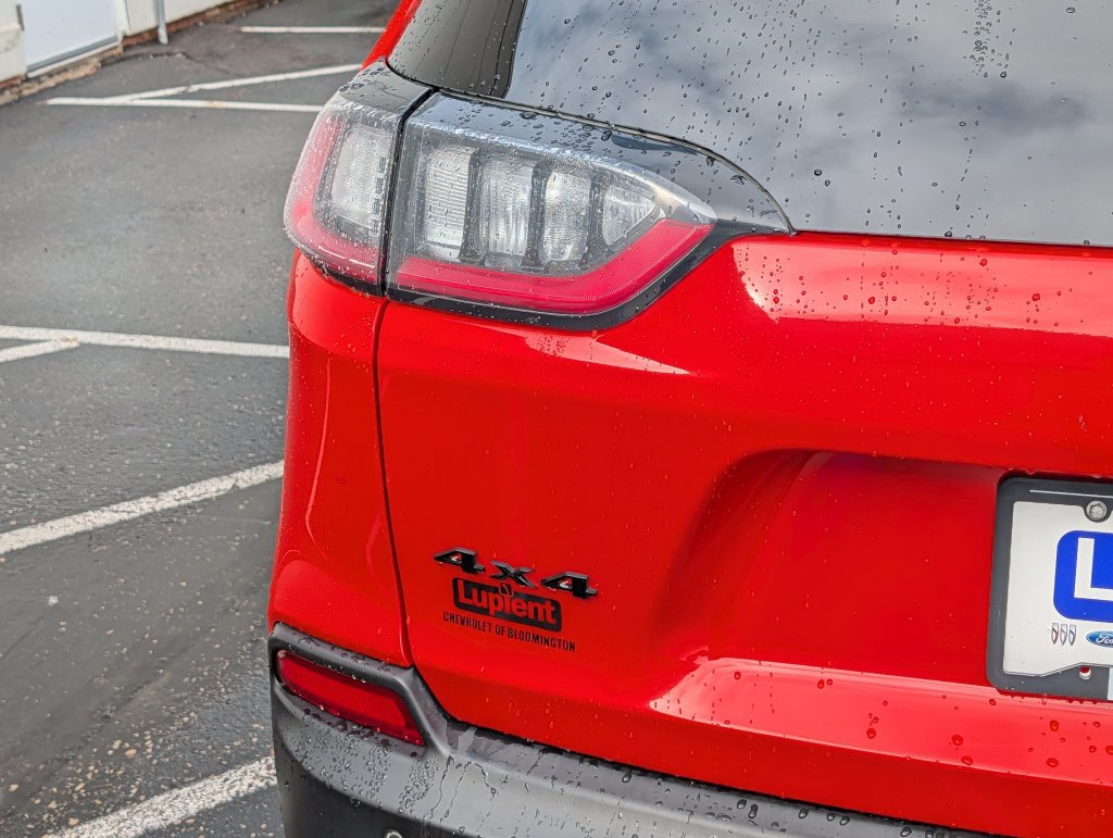 Used 2021 Jeep Cherokee Latitude Plus AWD/4WD image 5