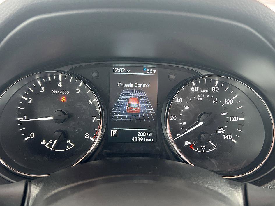 Used 2017 Nissan Rogue S image 22