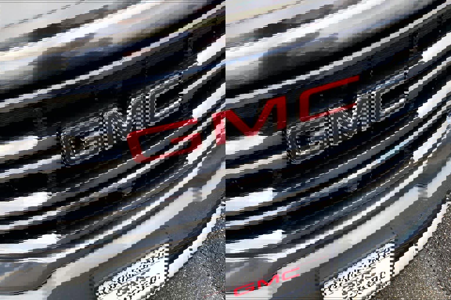 Used 2023 GMC Acadia AT4 w/ Technology Package image 29