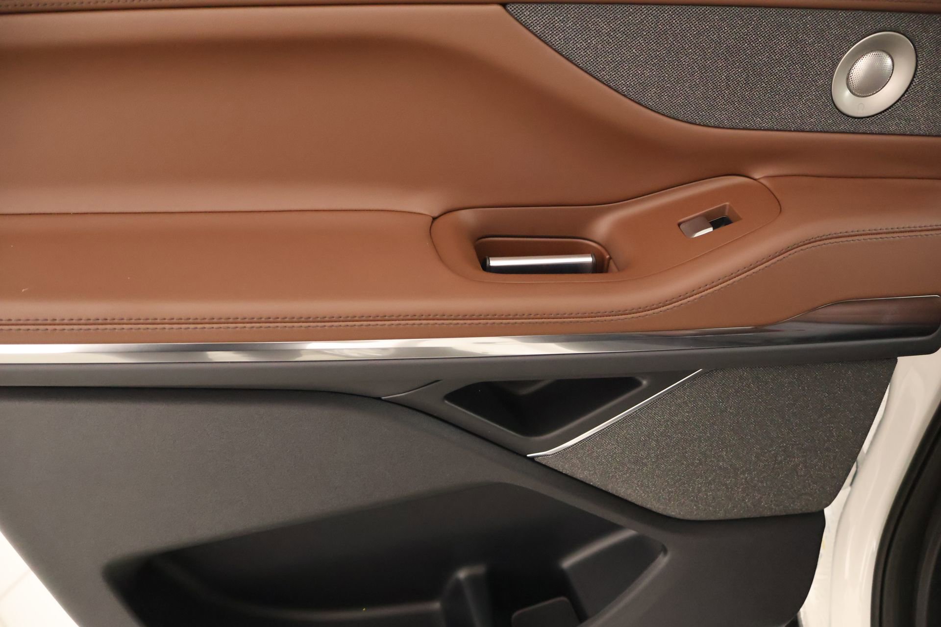 New 2026 Lincoln Navigator L Reserve AWD/4WD image 18