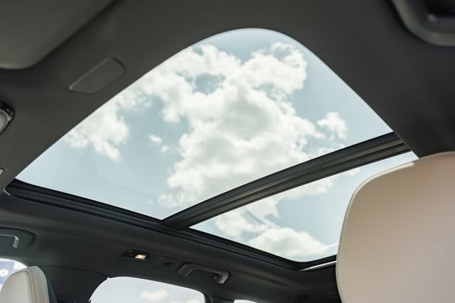 New 2027 Volvo XC60 B5 Plus AWD/4WD image 43