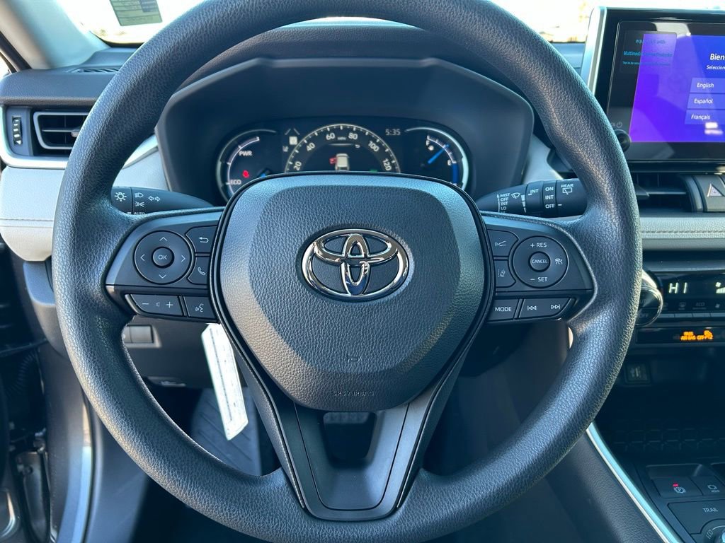 Used 2025 Toyota RAV4 XLE image 22