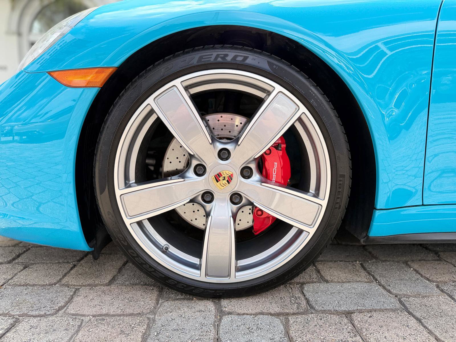 Used 2017 Porsche 911 Carrera 4S AWD/4WD image 18
