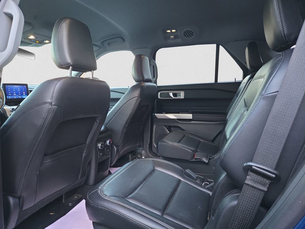 Used 2021 Ford Explorer XLT w/ Equipment Group 202A image 21