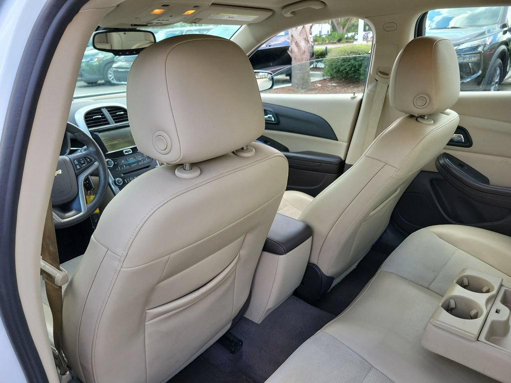 Used 2015 Chevrolet Malibu LT w/ Power Convenience Package FWD image 7