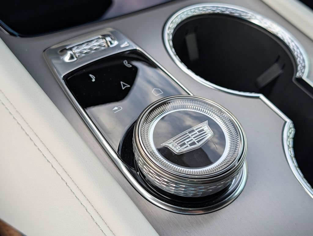 New 2026 Cadillac Vistiq Sport image 29