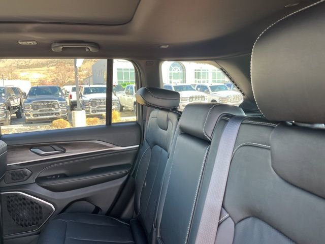 New 2026 Jeep Grand Cherokee Limited image 17