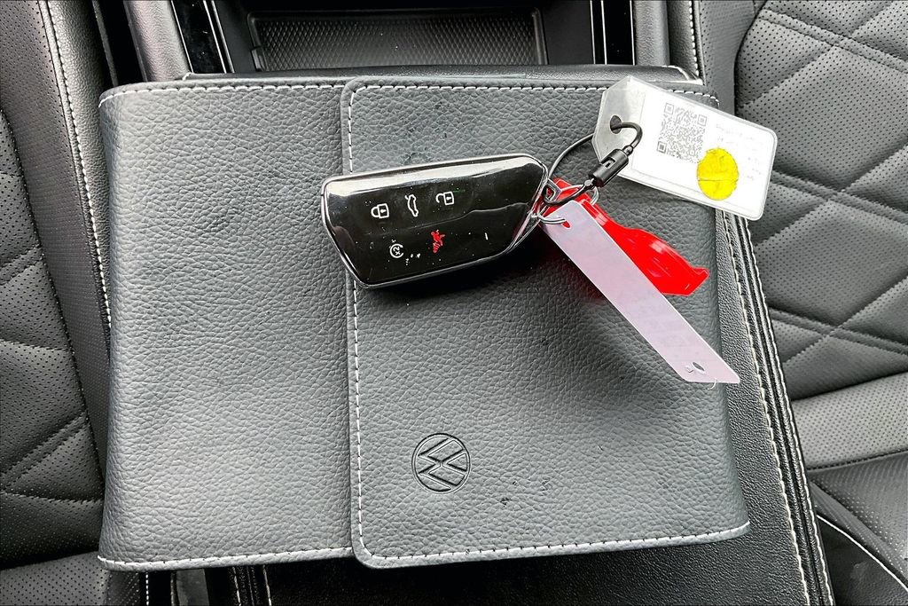 Used 2024 Volkswagen Atlas SE image 35