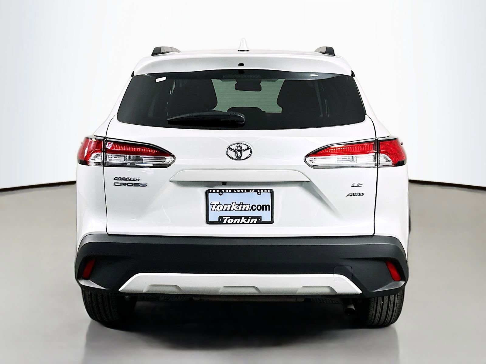 Certified 2024 Toyota Corolla Cross LE image 6